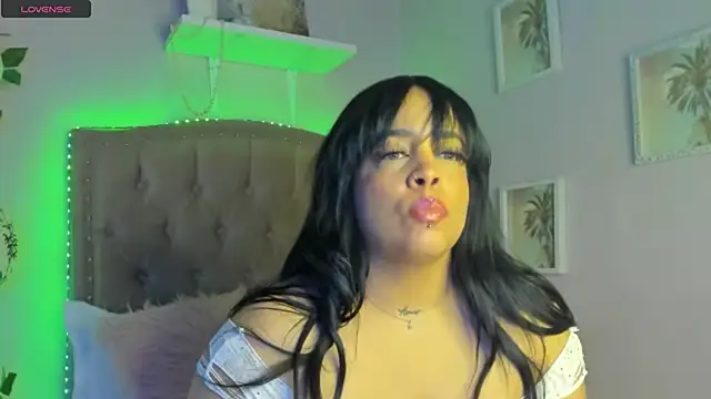 PandoraLuxury webcam