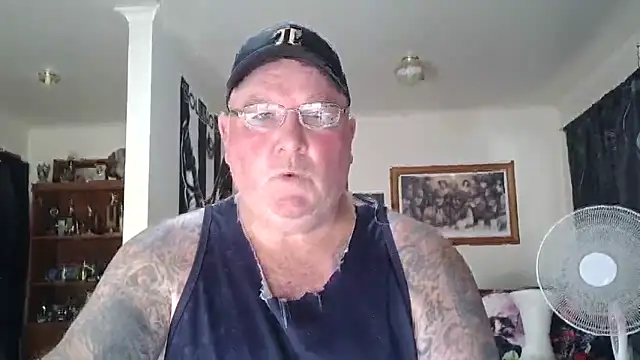 KINKYBLUEYES69 webcam