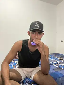 youngalexofficial webcam