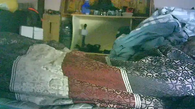 ON3YOULLN3VER_FIR3 webcam