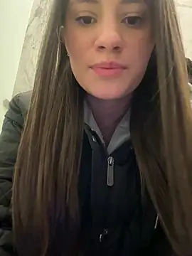 isabella21_ (F young) - Cameltoe in toilet and FINGERS