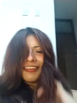 elsa_sweet (F teen) - Control of toy x3min+fingers in pussy