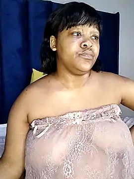 SweetJuicyPussy97 webcam