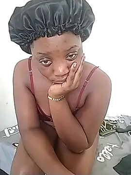 Webcam Model (floctous)  is live.Free join now!