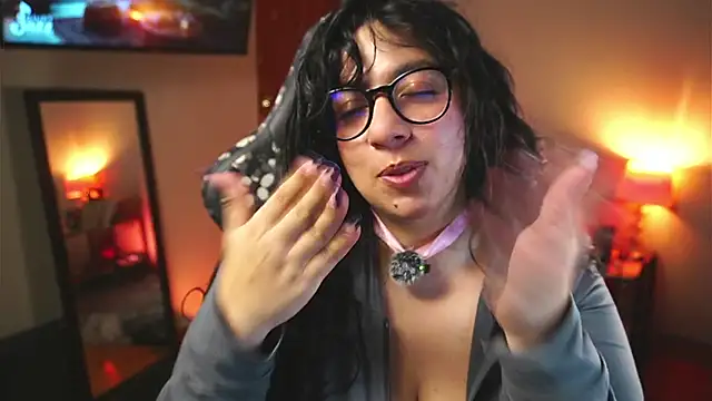 coraline_latin webcam