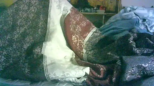 ON3YOULLN3VER_FIR3 webcam