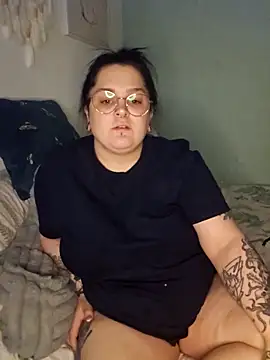 Saucy-Serenity webcam