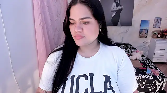 NinaFuentes2X webcam