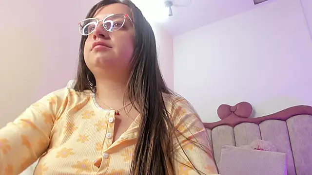 melanie_collins_18 - Melanie_Collins_18's free webcam - UK Sex Cams