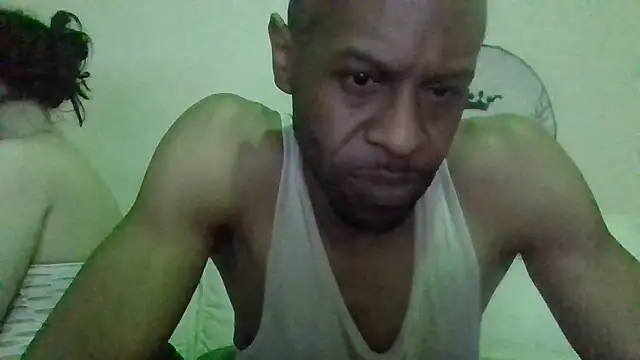 cuzzyb69 - CuzzyB69's free webcam - UK Sex Cams