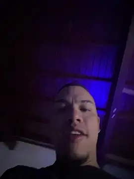 AlphaMasterXxx webcam