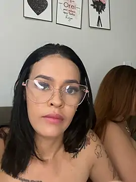 melyssaa23 - Melyssaa23's free webcam