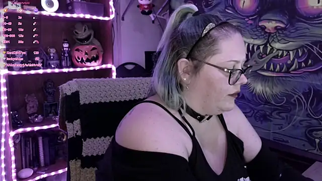 kinky_witch (F milf) - Oil Tits