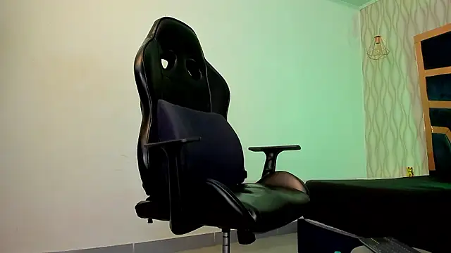 petesevans (M young) - Cumshow :devil: lush on