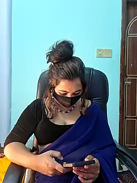 Webcam Model (Bristy-)  is live.Free join now!