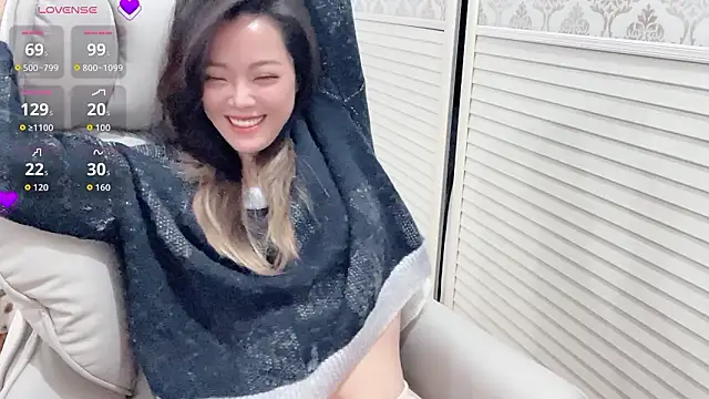 holiland (F milf) - 我人气不行 但我气人还行~