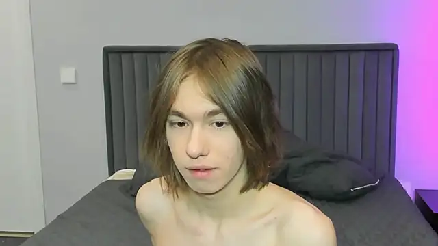 kr1sfemboy (M twink) - suck dildo