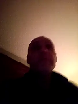 pineapple04 - Pineapple04's free webcam - UK Sex Cams