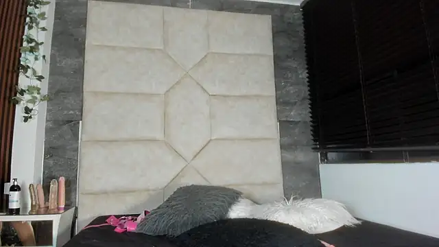 Liia_Leens webcam