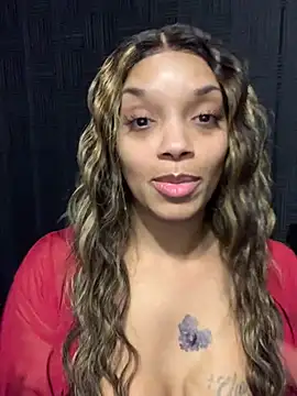 Rakiyahcharms webcam