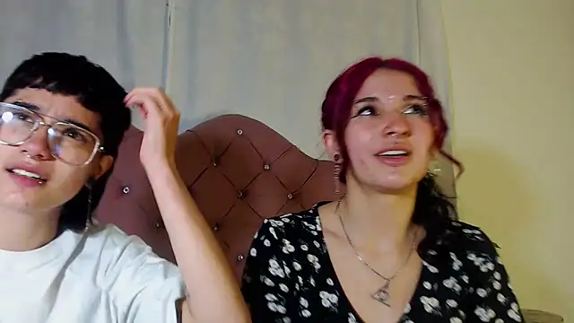 britney_thx (Ask my age) - double penetration 🥵🔥