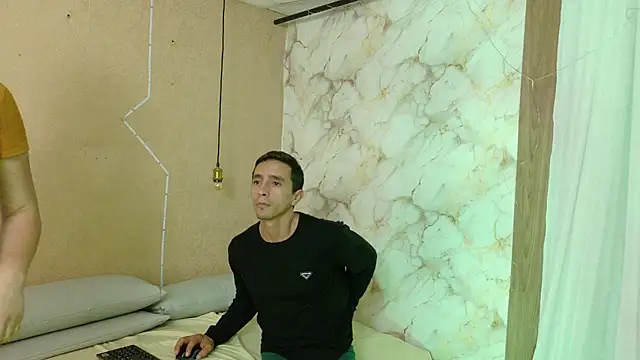 adanndeva (Ask my age) - slow and soft kiss