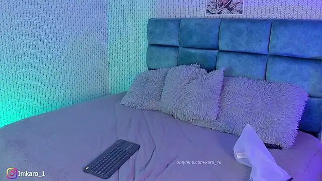 karoliine_jones webcam