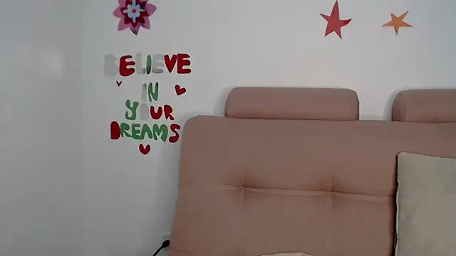 lizzie_c - Lizzie_c's free webcam - UK Sex Cams