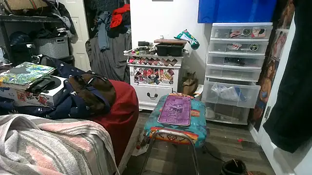 youngblondetwink webcam