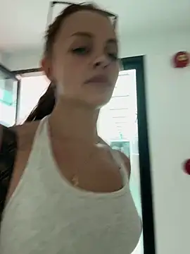 AngelinaTeller webcam