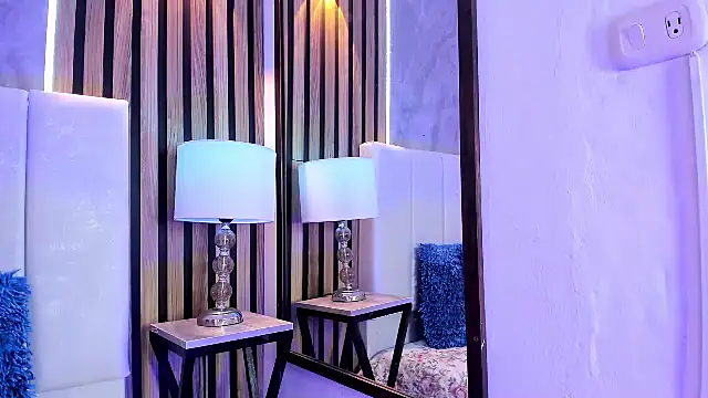 Carlotta_de_velour webcam