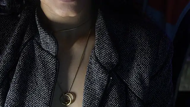 -AyeshaSinghania- webcam