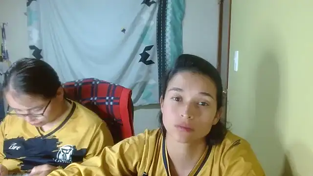 clayre_and_jill webcam