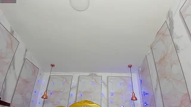 agatha_sluttylatina webcam