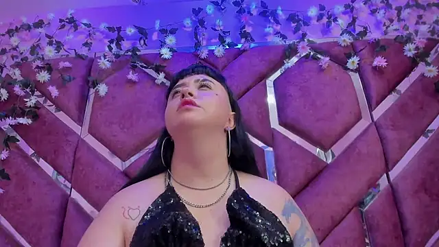 Victoria_Rossy webcam