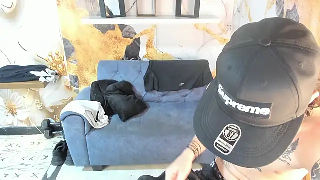 straightboy_nick (M twink) - 💦 Show CUM in Public 💦