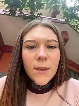 fionamurr (F teen) - suck a dildo