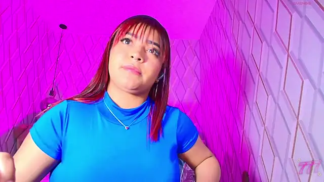 NicolleTaylor webcam