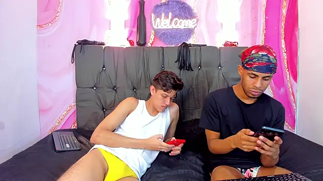 Hotsweet_Guys webcam