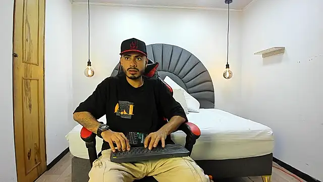 MatthewCullen webcam