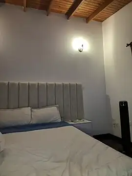 mia_roswell - Mia_Roswell's free webcam - UK Sex Cams