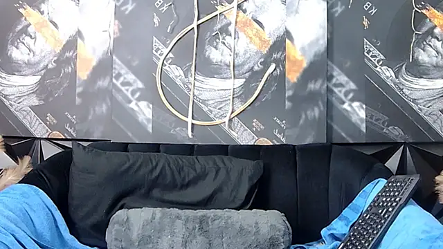 Lilmisbaddyxxx webcam