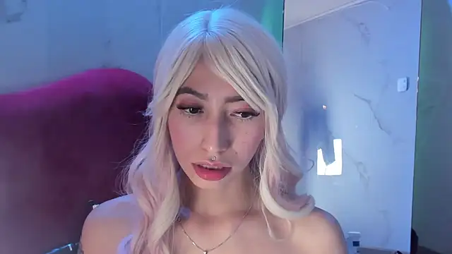 LilithCooperr_ webcam