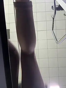 Webcam Model (eveangelll)  is live.Free join now!