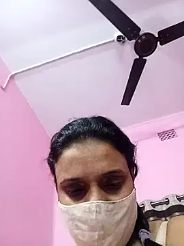 Webcam Model (Gullapi)  is live.Free join now!