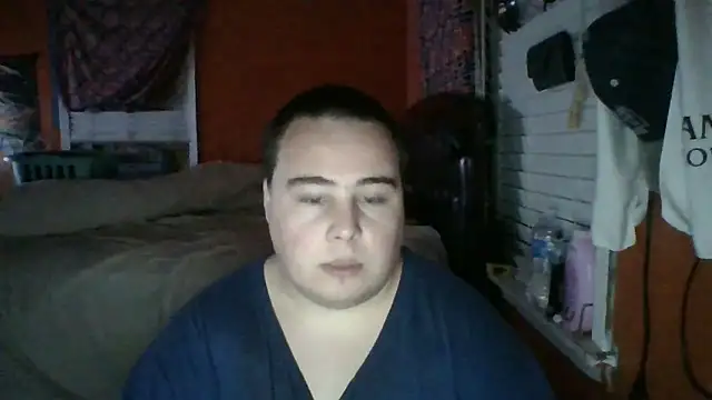 bigdaddy25078 (M young) - menu and private shows open come havefun