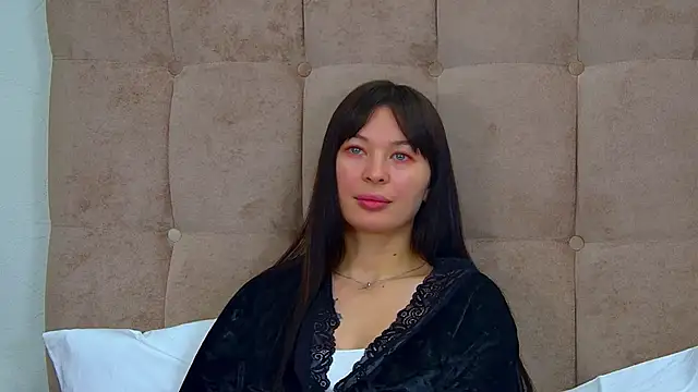 AlexandraBloom webcam