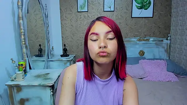 Megane_whitte webcam