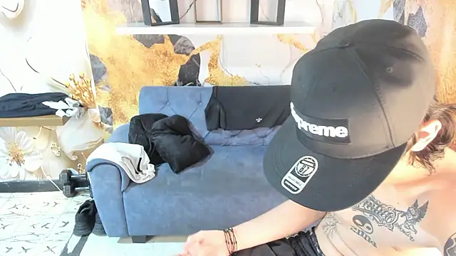 straightboy_nick - StraightBoy_Nick's free webcam - UK Sex Cams