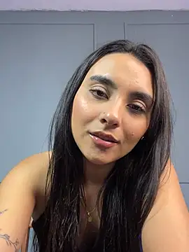 zafira_montiel (F young) - Naked and sexy dance